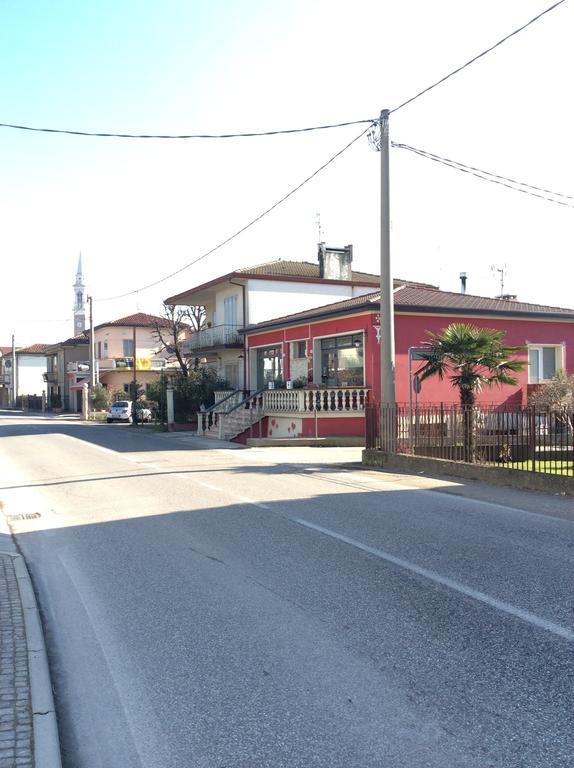 Manugoldhouse Lägenhet Solesino Rum bild